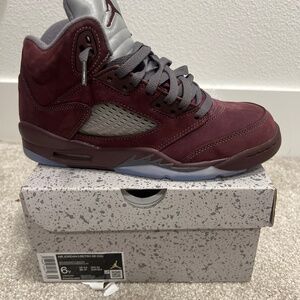 Air Jordan’s 5 Retro SE